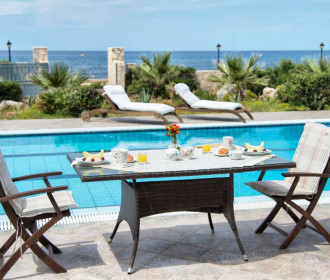 Cretan Beachfront Villa