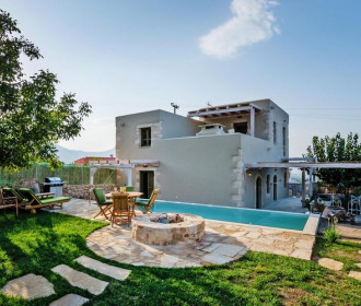 Holiday Home, Kastellos-Villa Leonanto