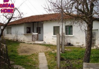  An Attractive Old Style Bulgarian House